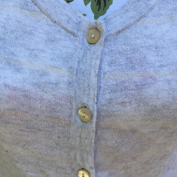 Subtle striped Gray/White 3/4 Sleeved Cardigan - Picture 3 of 6